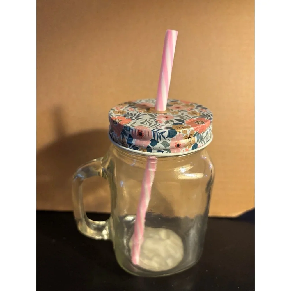 15.5oz Flowers Lid - Mason Drinking Jar with Handle and Straw